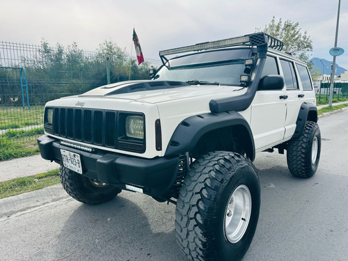 Jeep Cherokee Cherokee Sport 4x4 At