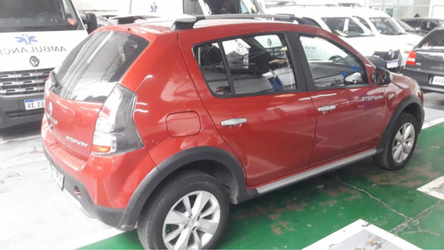 Renault Sandero Stepway Confort 1.6 L 16 V 2012 (lqz670)