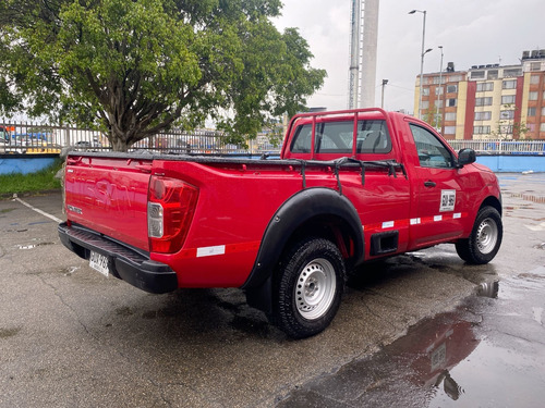 Nissan Frontier 2.5 L