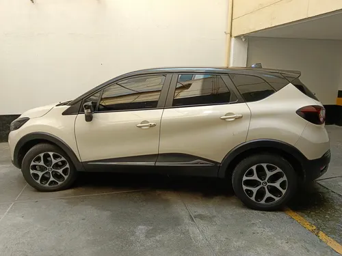 Renault Captur 2.0 Intens Automática
