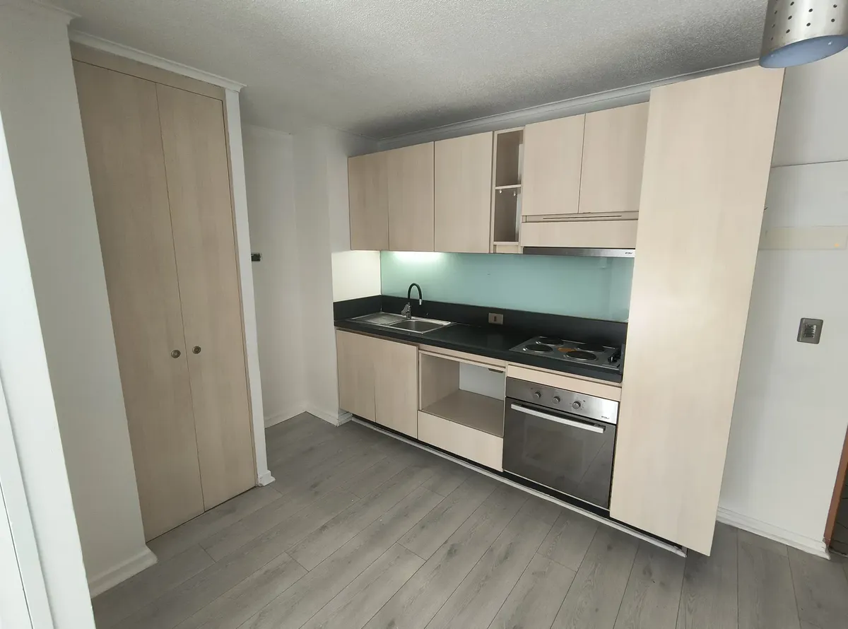 Imagen 5 de 19 de Arriendo Depto. (2d)cercano Metro Cumming