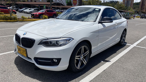 BMW Serie 2 2.0 220i F22 Coupe Sportline