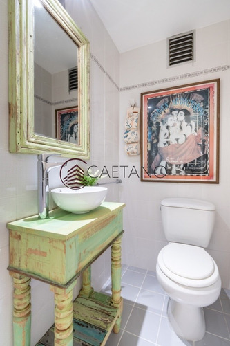 Hermoso Penthouse Lincoln Center- Ref: 639