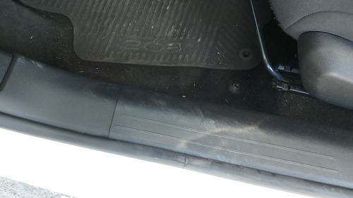 Peugeot 208 1.6L LIKE PACK