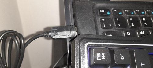 Imagen 3 de 3 de Teclado Gamer Mecánico Modelo K7 - St