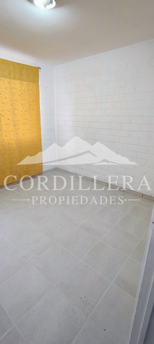 Acogedora Propiedad Ubicada En Tepas Uno Poniente