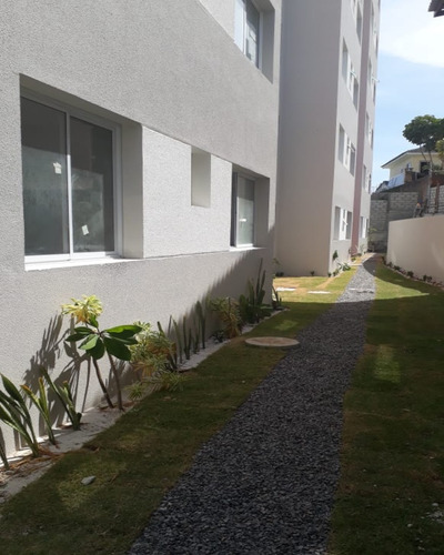 Imagem 3 de 16 de Apartamento De 2/4 Com Uma Suíte Em Buraquinho - Pc33a12 - 70418972
