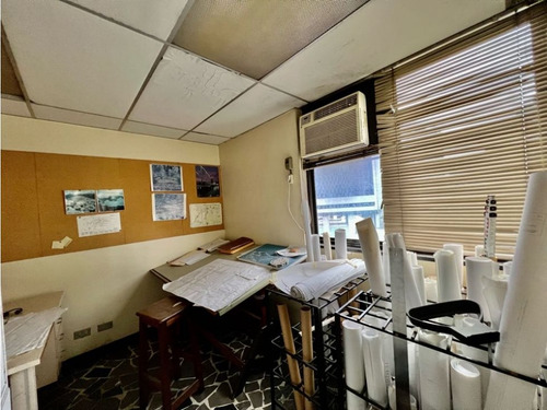 Se Vende Oficina 240m2 4b La Carlota