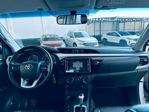 Toyota Hilux 2.7 Sr Cab. Dupla 4x2 Flex Aut. 4p