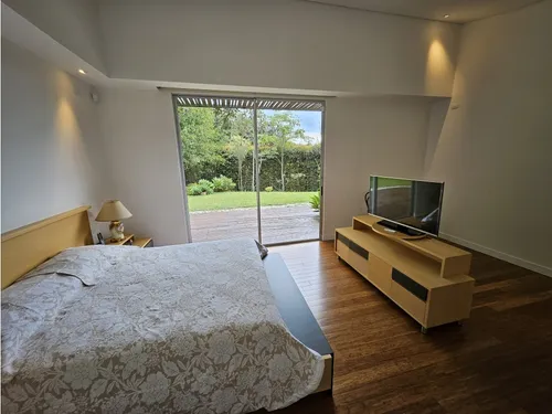 Rhbr-11804 Casa De Un Nivel (envigado, Alto De Las Palmas)