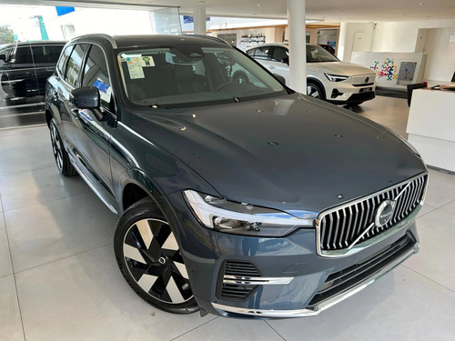 Volvo XC60 2.0 T8 Ultimate Recharge (Plug-In) 5P Hibrido