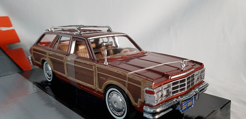 1979 Auto Chrysler Lebaron Escla 1:24 Town & Country Collect