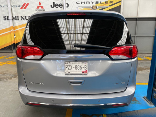 Chrysler Pacifica 2017