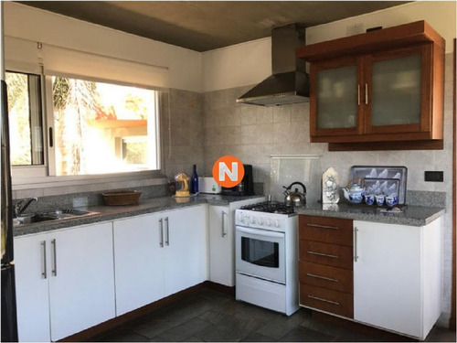 Oportunidad , Casa En Alquiler, Pinares, Punta Del Este, 4 Dormitorios.- Ref: 208365