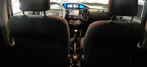 Toyota Etios Cross