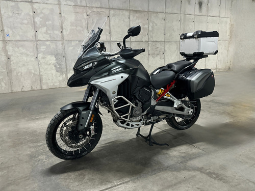Ducati Multistrada V4 S 1200cc 14,000 Km Año:2022