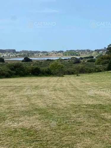 Venta Terreno Apto Desarrollo En Piedras Del Chileno. Punta Del Este.