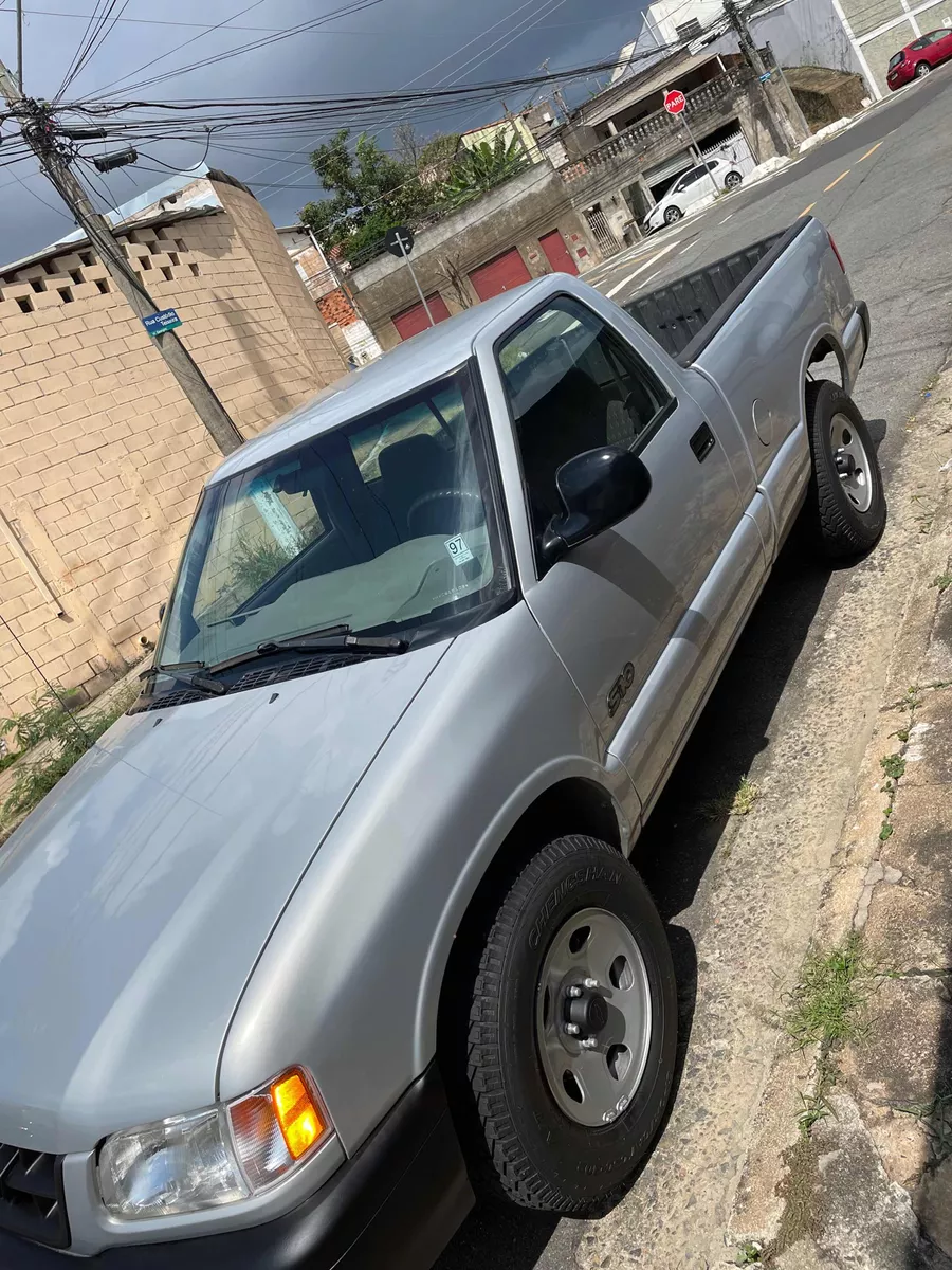 Chevrolet S-10 2.2 Std 2p