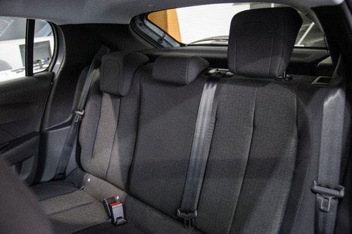 Imagen 11 de 18 de Peugeot 208 New Like 1.2