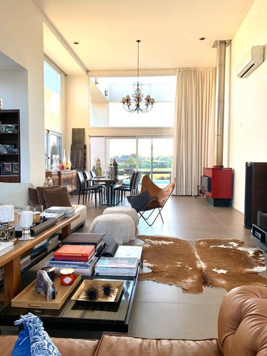 Venta Casa En Altos De La T