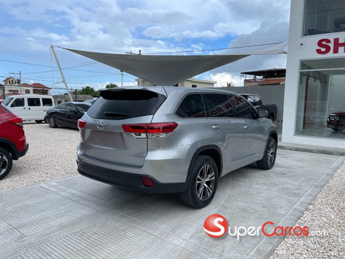 Toyota Highlander 2017