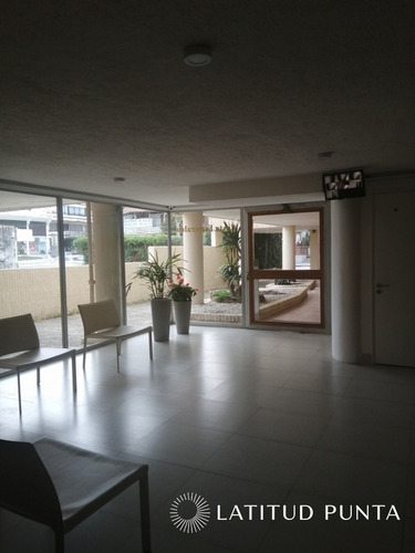 Apartamento En Península- Ref: 124