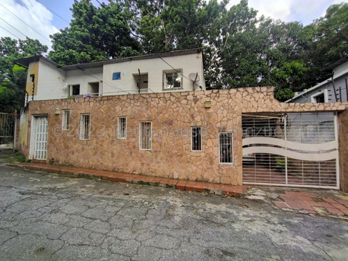 Casa En Venta En El Limon Maracay Aragua 24-15568 Irrr