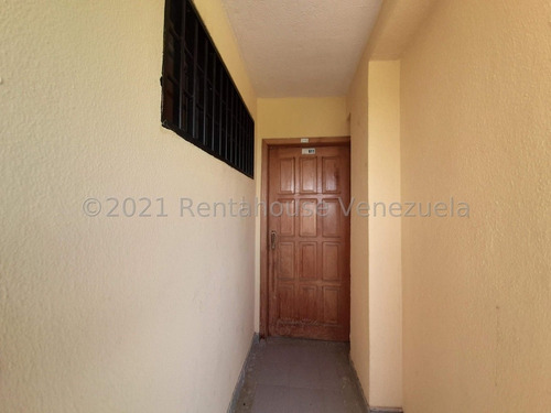 Imagen 4 de 14 de Rentahouse Yudermy Mavarez Cod22 5783