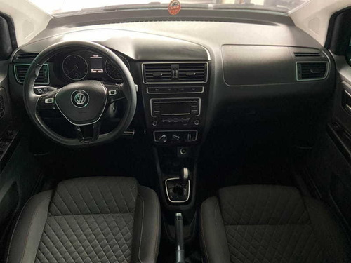 Imagem 7 de 11 de Volkswagen Novo Crossfox Sa 2015