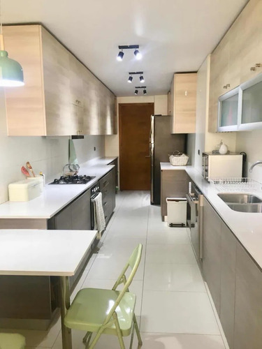 Arriendo Hermoso Departamento En Vitacura 4do 3ba 2est 1bo