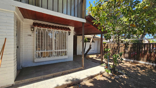 Casa Esquina En Venta, Buen Barrio. (79951)