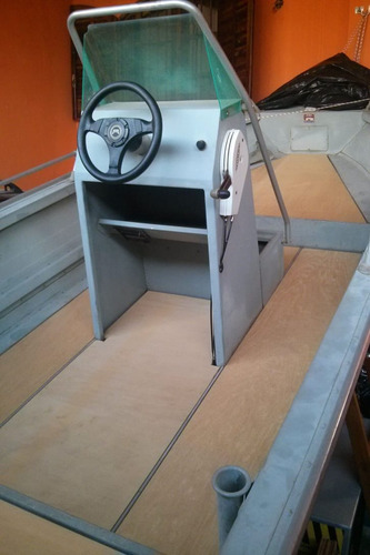 Lancha Fishing 165 Com Motor Johnson Branco 25hp