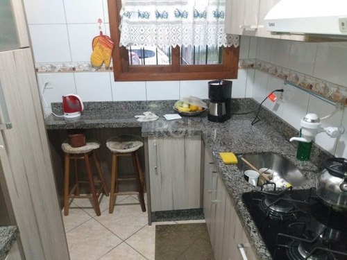 Casa Em Hípica Com 2 Dormitórios - Sc12179