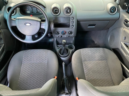 Ford Fista Seden 1.6 Flex Completo Lindo Carro!