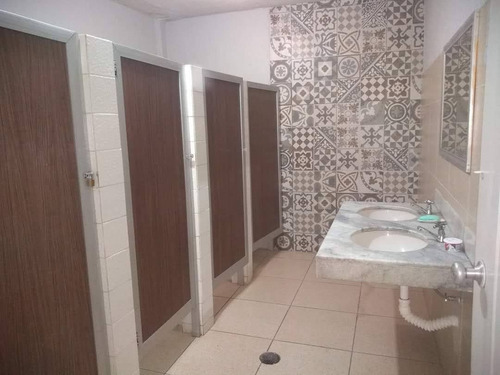 Oficinas En Renta Con Excelente Ubicación A Unos Pasos De Reino Mágico