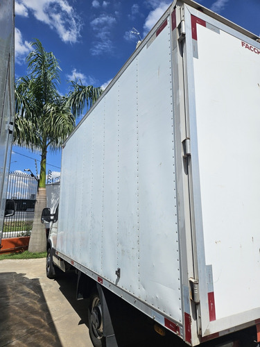 Iveco Daily 35s14 Ano 2014 Bau