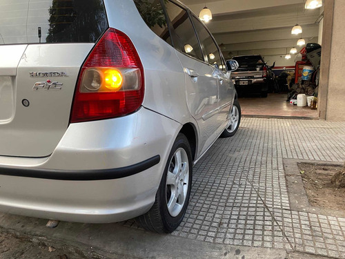 Imagen 22 de 25 de Honda Fit 1.4 Lx 2005