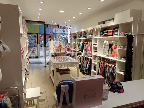 Imagen 4 de 9 de Fondo De Comercio En Venta - Bariloche - Indumentaria Y Accesorios De Bebés Y Niños