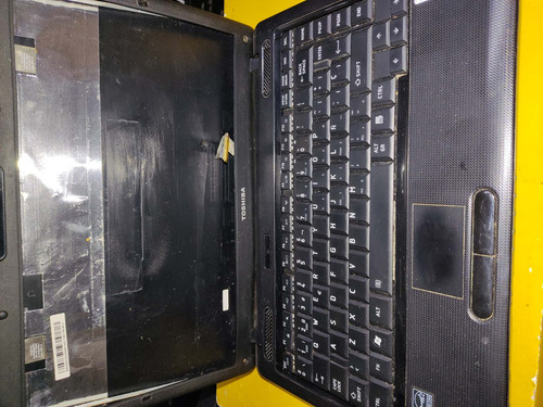 Laptop Toshiba Pslq0u-037ttm8 Para Partes O Completa Pregunt (Usado)