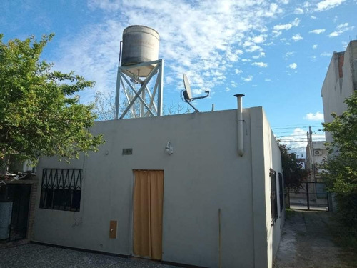 Imagen 4 de 13 de Casa En Venta En Gregorio De Laferrere