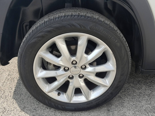 Imagen 6 de 12 de Jeep Cherokee 2014 2.4 Limited Premium Plus