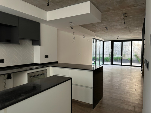 Aivi I - Parque Leloir : Duplex 3 Ambientes + Jardin