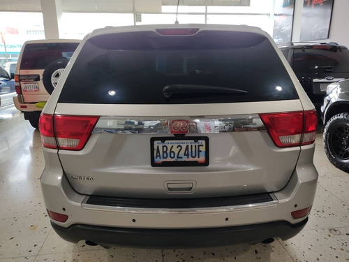 Imagen 6 de 11 de Jeep Grand Cherokee Limited 4x2