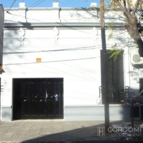Imagen 1 de 8 de Tipo Casa Al Frente Con Cochera - Lanús Oeste