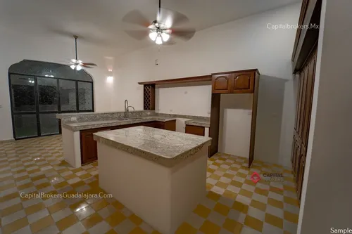 Casa Lujosa En Venta En Centro Histórico Mérida Remodelada