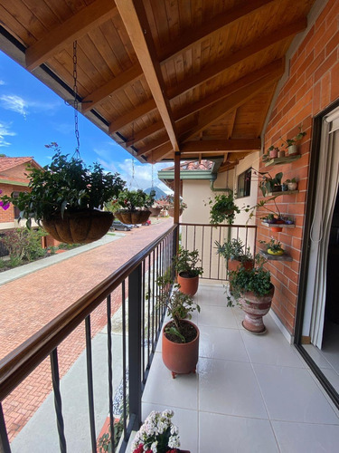 Casa Unifamiliar En Venta En La Ceja (sector Centro Comercial Viva)