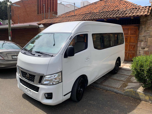 Nissan Urvan 2.5 15 Pas Amplia Aa Mt
