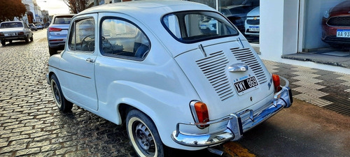Imagen 2 de 11 de Fiat Fiat 600 E