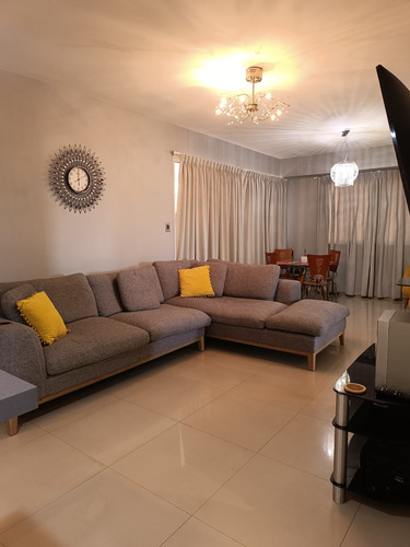Elena Hidalgo Vende Apartamento En La Urbanización El Parral Residencia Royal Palace Posee Hermosa Vista, Fácil Acceso A La Autopista, Cercano A Centros Comerciales (solo Clientes)