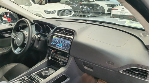 Jaguar F-PACE 3.0 Prestige At